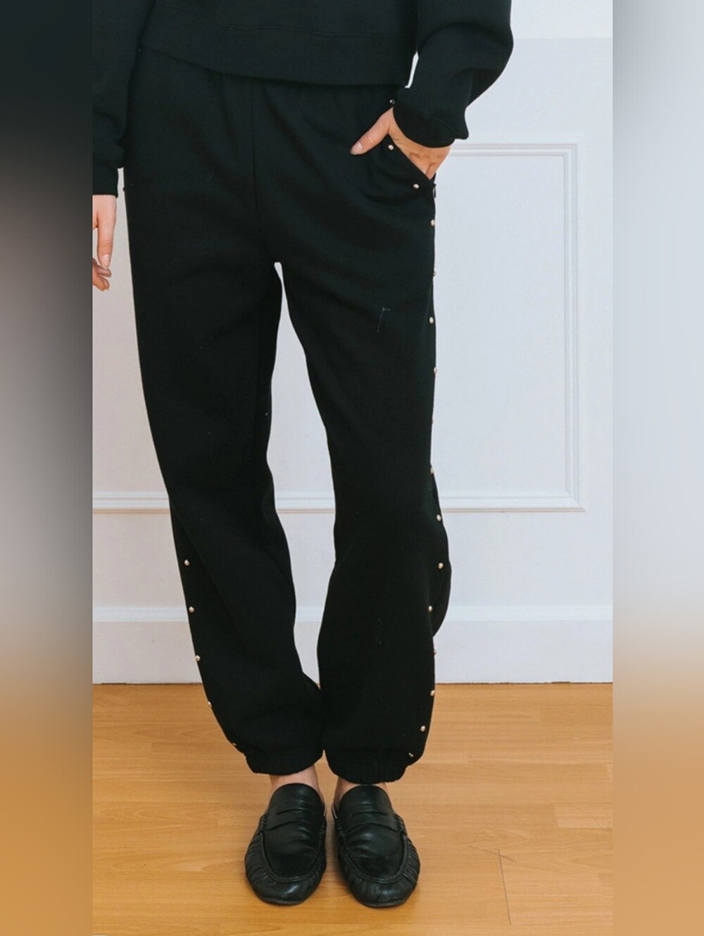 NWT BRUNETTE THE LABEL Sweats